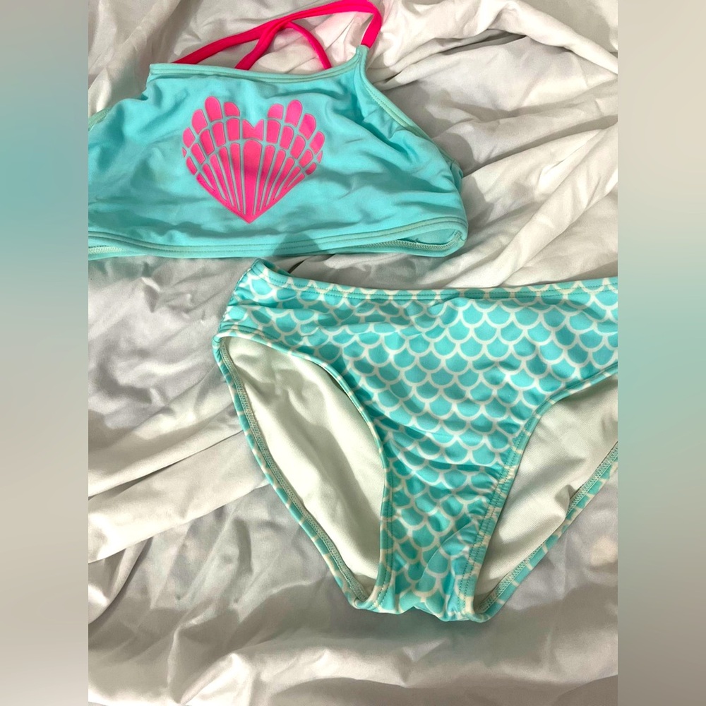 Girls swim suit